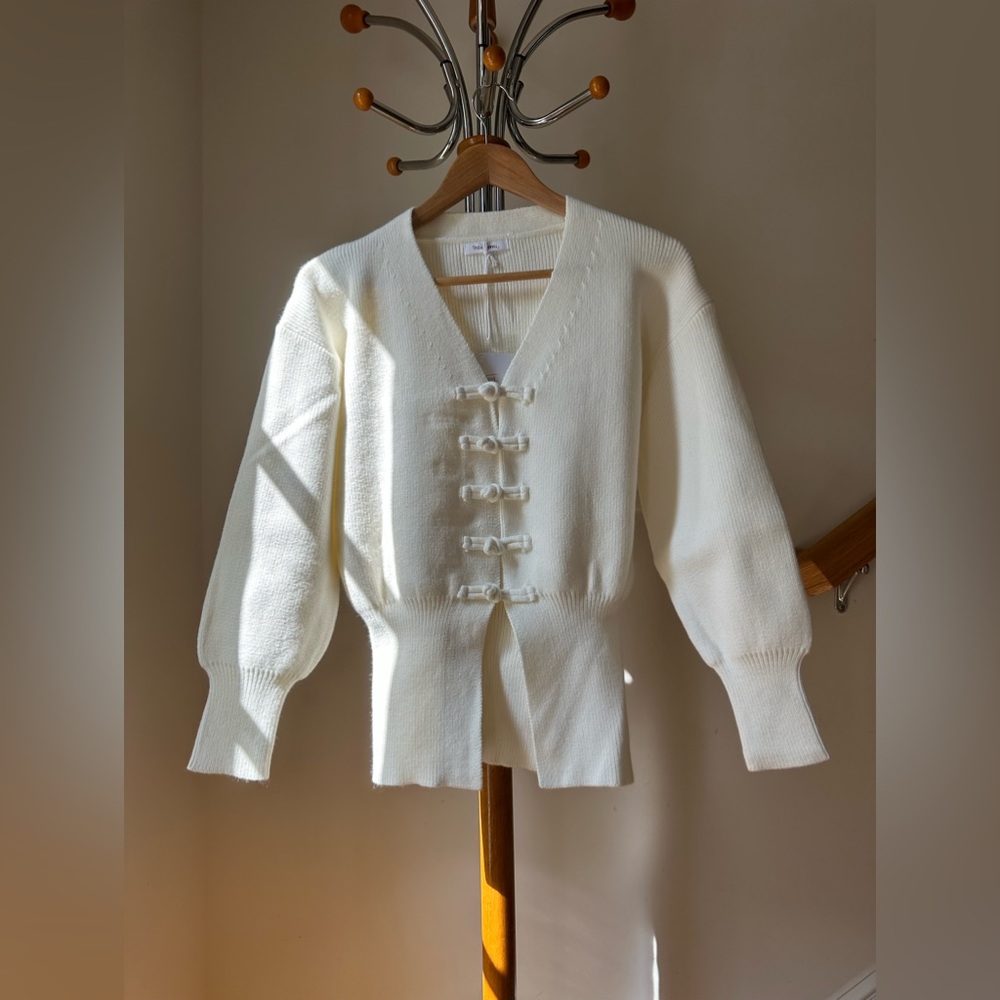 White Frog Button V Neck Female Long Sleeve Cardigan